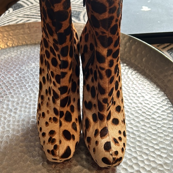 Authentic Christian Louboutin leopard bootie - Picture 2 of 6